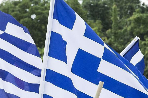 Avro Grubu, Yunanistan'ın imdadına yetişti