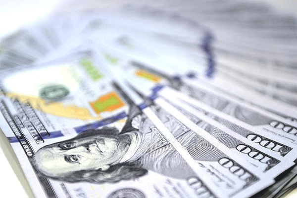 Dolar 3,47'nin altına geriledi