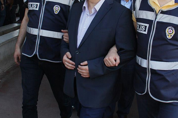 26 ilde FETÖ operasyonu: 53 gözaltı