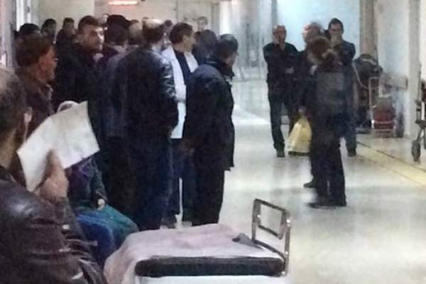 Hastanede silahlı saldırı: 1 ölü, 2 yaralı