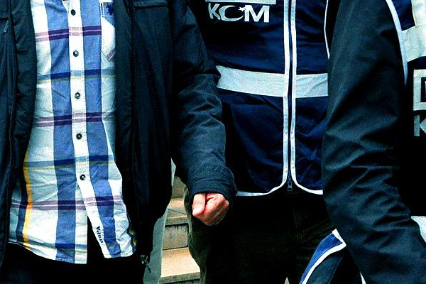 Kayapınar ve Çukurca belediye başkanları tutuklandı