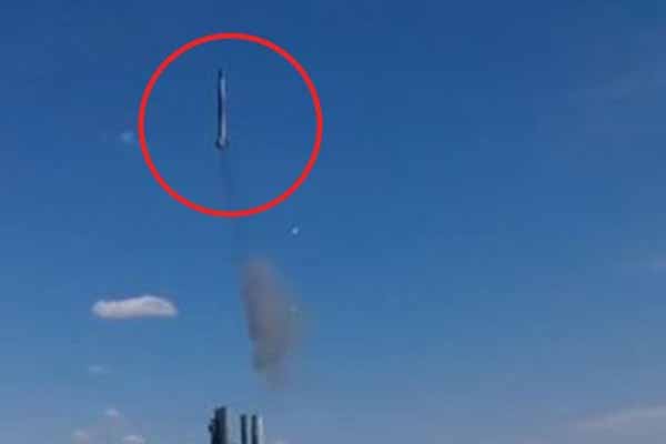 Rusya'nın fırlattığı füze yere çakıldı!