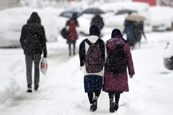 Artvin'de eğitime kar engeli