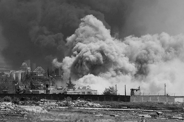 Esed doğu Halep'i klor gazıyla vuruyor