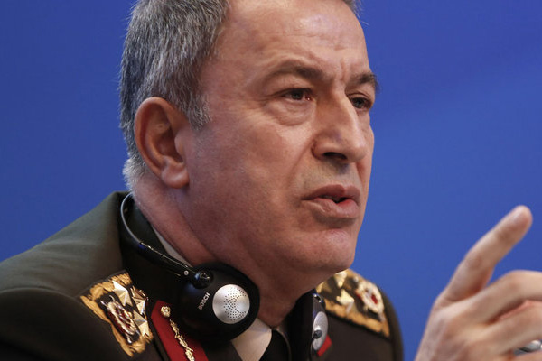 Hulusi Akar'dan NATO'ya telefon