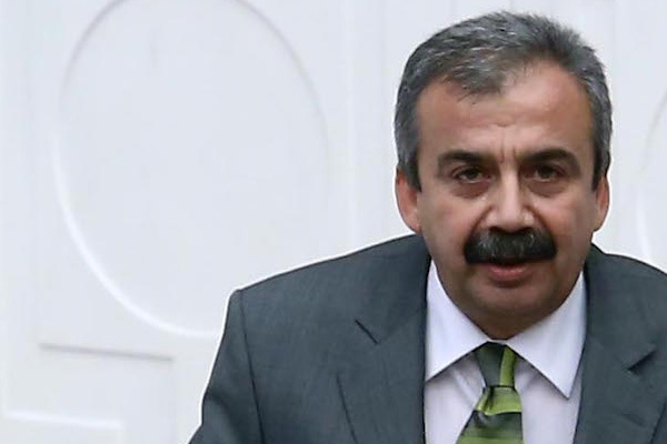 HDP'li Önder: İlk hendek niye kazıldı biliyor musunuz?
