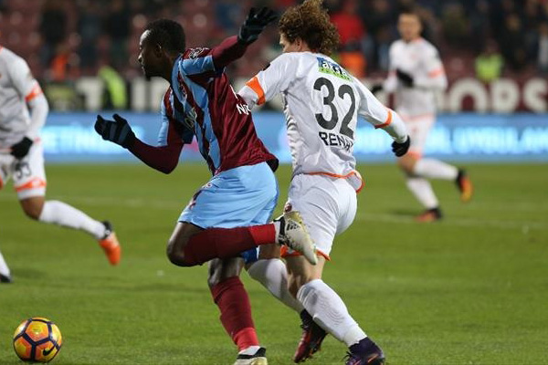 Trabzon, Adana'yı dağıttı