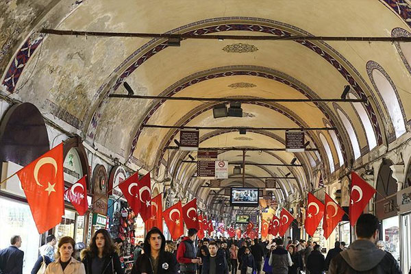 Kapalıçarşı'da Türk Lirası'na geçti