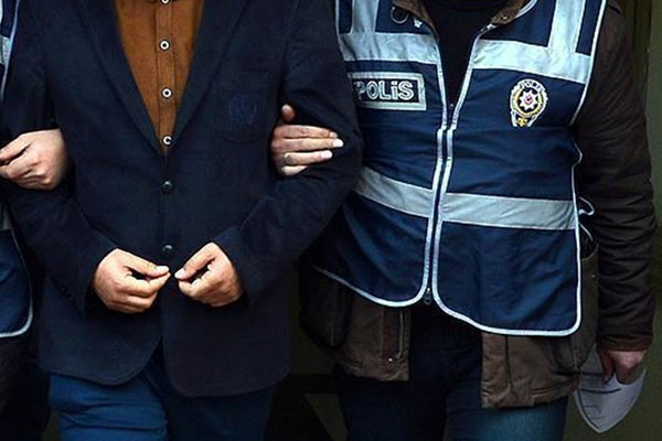 FETÖ'ye 'himmet' operasyonu: 35 kişi yakalandı