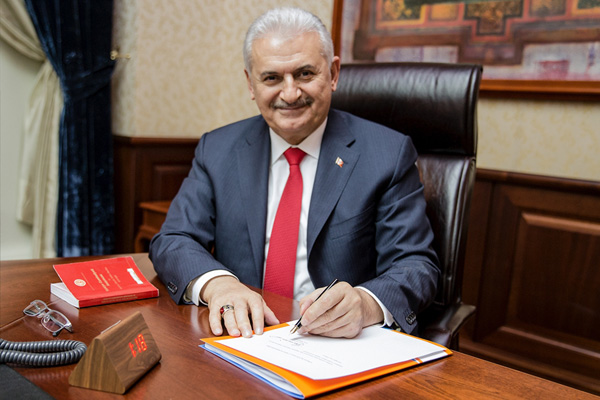 Teklifin ilk imzası Başbakan'dan