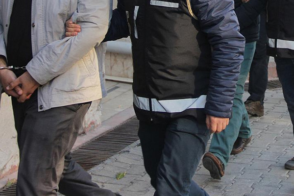 Adana'da PKK operasyonu: 25 gözaltı