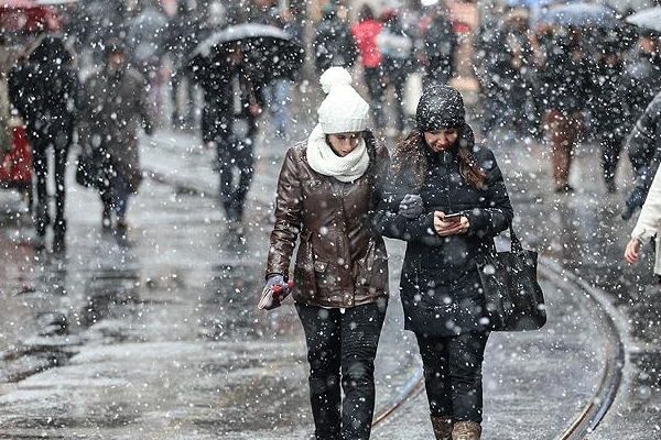 İstanbul için kuvvetli kar yağışı uyarısı