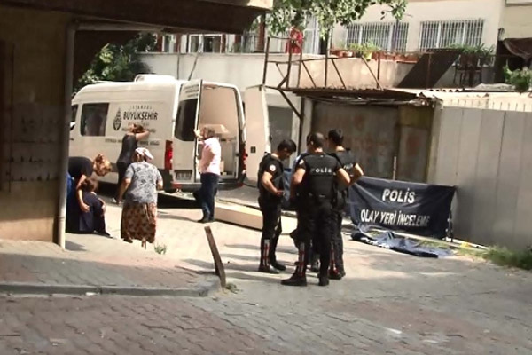 İstanbul’da cinnet dehşeti: 2 ölü