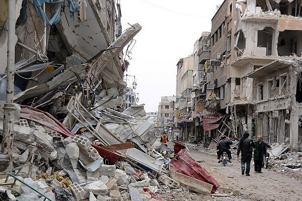 Esed'den yine varil bombalı saldırı