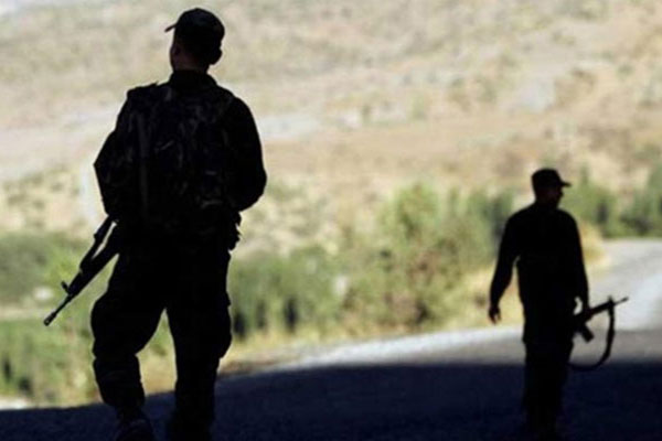 Yola döşenen patlayıcı imha edildi