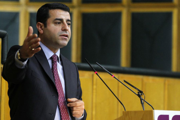 HDP'nin mitingine CHP damgası