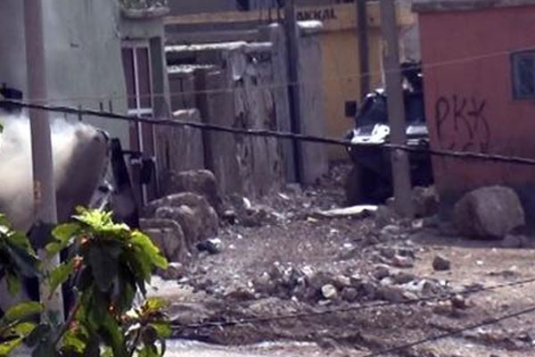 Mayınlı tuzak: 4 polis hayatını kaybetti