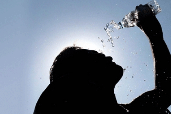 O ülkede aşırı sıcaklar can aldı