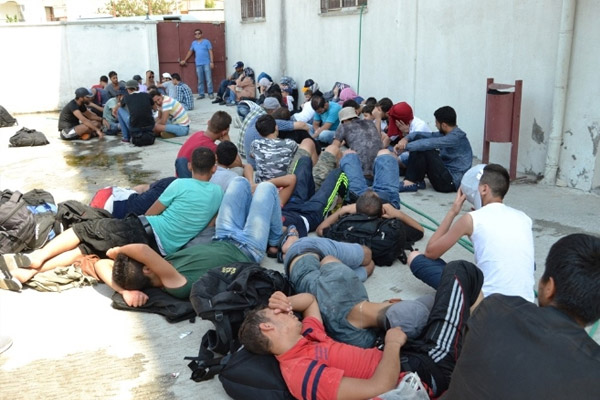 Balıkesir'de 61 kaçak yakalandı