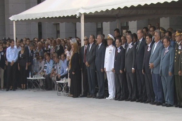 Erdoğan cenaze törenine katıldı