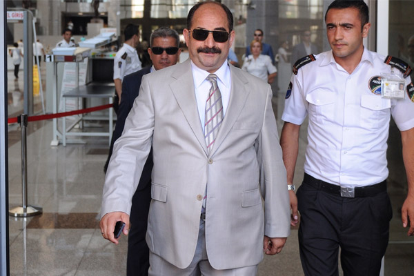 Zekeriya Öz hakkında yakalama kararı