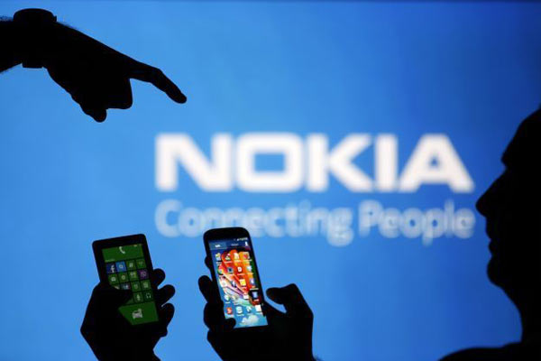 Nokia yeniden telefon üretecek
