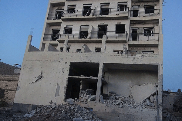 Suriye ordusu hastane bombaladı