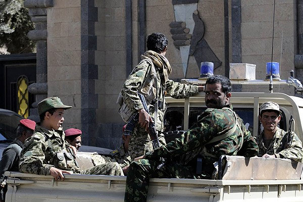 Siyasi parti liderini kaçırdılar