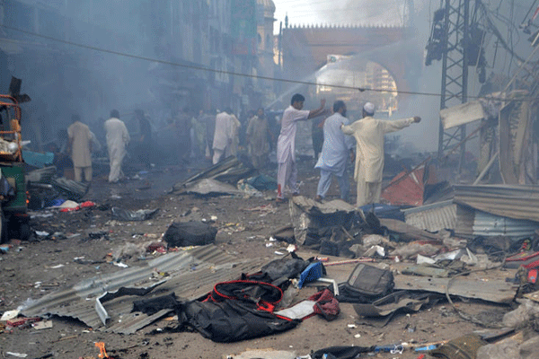 Irak'ta iki bombalı saldırı: Çok sayıda ölü var