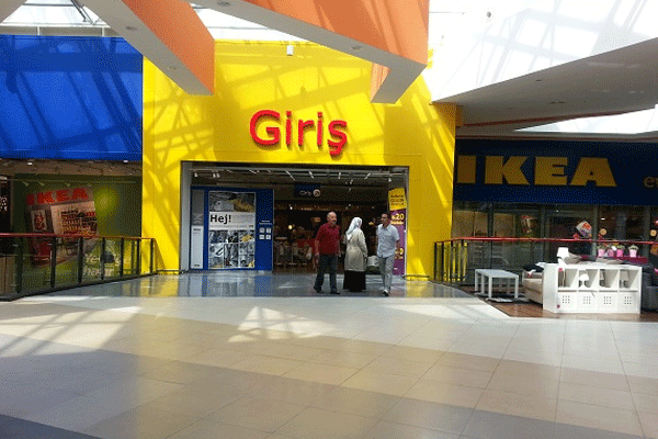 Ikea mağazasına saldırı: 2 ölü