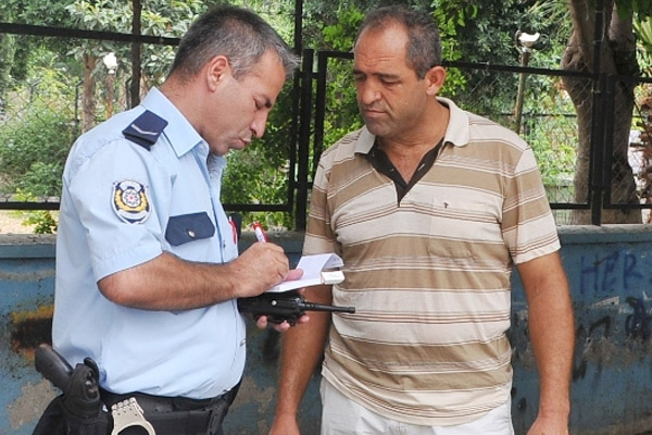 Adana'da sahte savcıya suçüstü