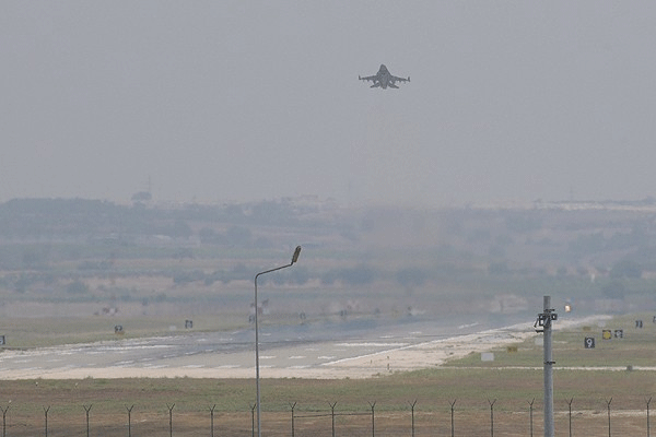 ABD: DAEŞ hedefleri İncirlik'ten vuruldu