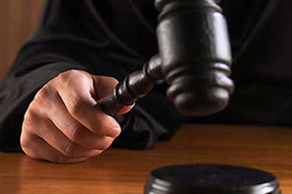 Doktora hakarete 6 ay hapis cezası