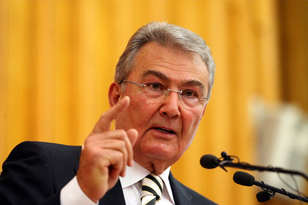 Baykal'ın telefonunu çalanlar yakalandı