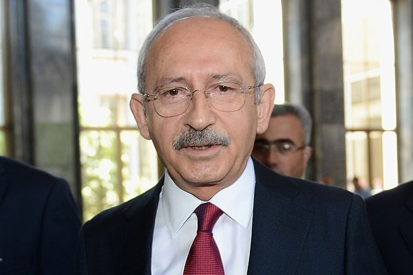 Kılıçdaroğlu CHP heyetiyle bir araya geldi