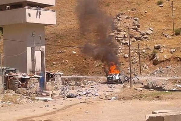 PKK aracı durdurup bomba yükledi