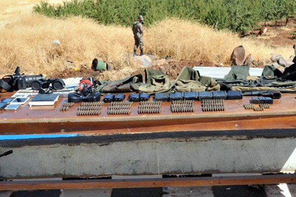 PKK’lı evlerinden cephanelik çıktı