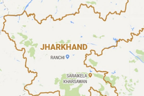 Hacıları taşıyan otobüs kaza yaptı