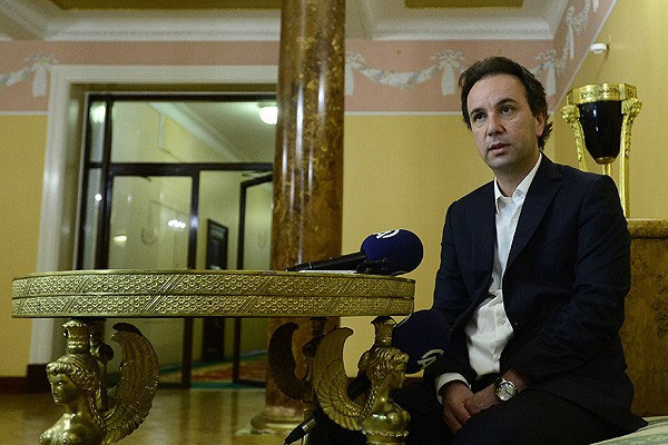 'Esed bazı bölgeleri IŞİD'e teslim etti'