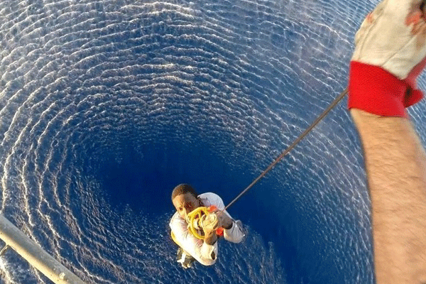 Akdeniz'de göçmen trajedisi yaşanıyor