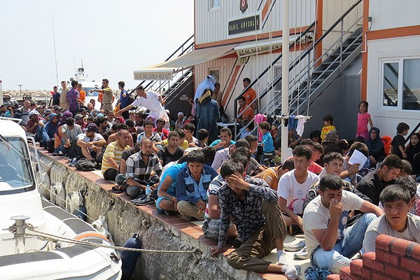 Türkiye'de mültecilere büyük yardım