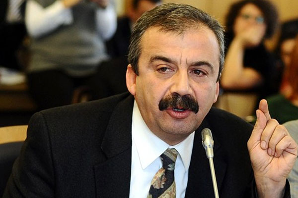 'İki aydır fiili bir AKP-MHP koalisyonu var'