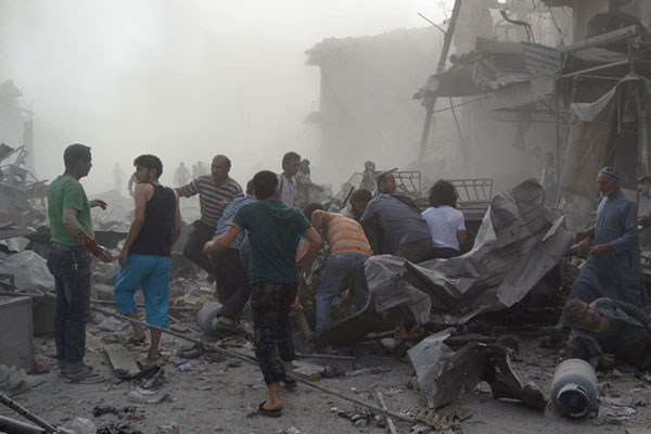 Pazar yerine bombalı saldırı: 67 ölü