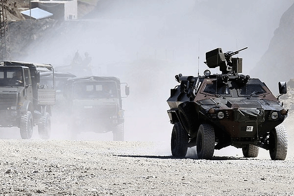 Şemdinli'de operasyon sürüyor