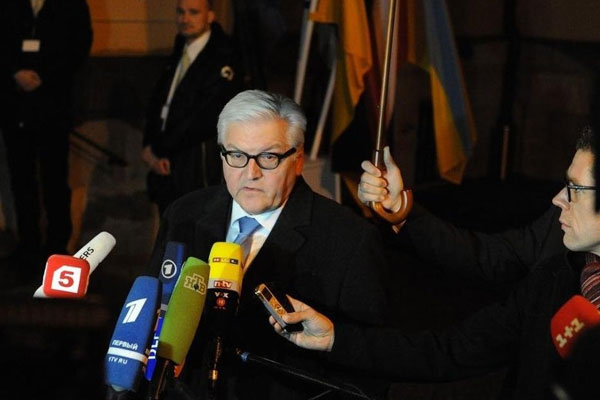 'Türkiye Kürtlerle köprüleri atmasın'