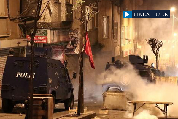 Polisten göstericilere ilginç tepki