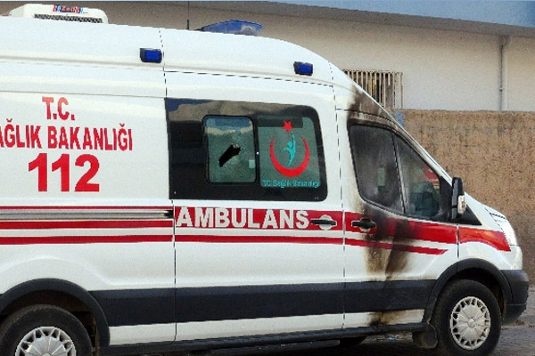 Ambulansa molotoflu saldırı