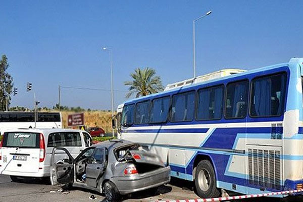Antalya'da korkunç kaza: 5 ölü