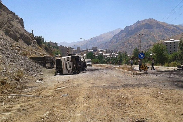 Şemdinli yolundaki mayınlar temizleniyor