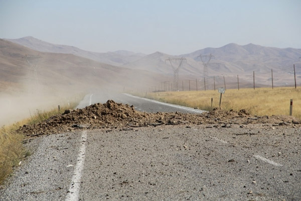 Van'da askeri araca saldırı